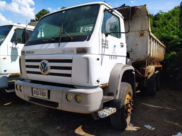 CAMINHÃO BASCULANTE, VW/26220-EURO 3, ANO 2008