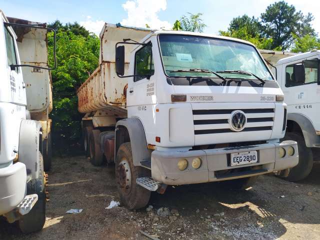 CAMINHÃO BASCULANTE, VW/26220-EURO 3, ANO 2008