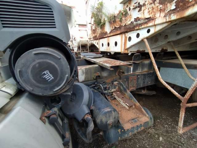 CAMINHÃO BASCULANTE, VW/26220-EURO 3, ANO 2008