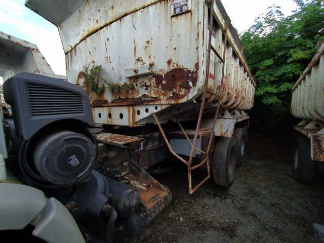 CAMINHÃO BASCULANTE, VW/26220-EURO 3, ANO 2008