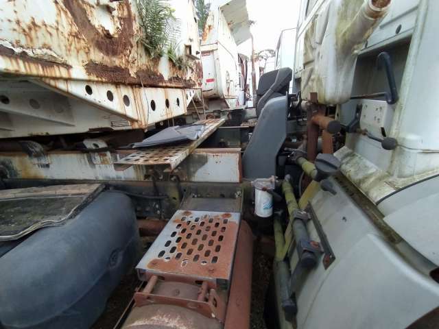CAMINHÃO BASCULANTE, VW/26220-EURO 3, ANO 2008