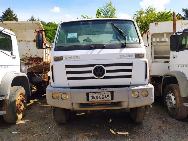 CAMINHÃO BASCULANTE, VW/26220-EURO 3, ANO 2008