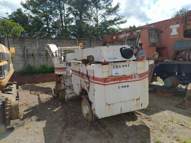 FREZADORA DE ASFALTO, WIRTGEN/1000 C, ANO 1990