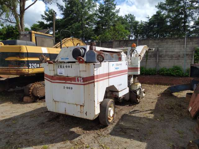 FREZADORA DE ASFALTO, WIRTGEN/1000 C, ANO 1990