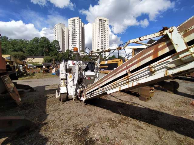 FREZADORA DE ASFALTO, WIRTGEN/1000 C, ANO 1990