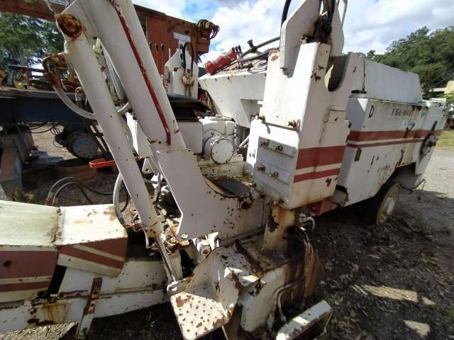 FREZADORA DE ASFALTO, WIRTGEN/1000 C, ANO 1990