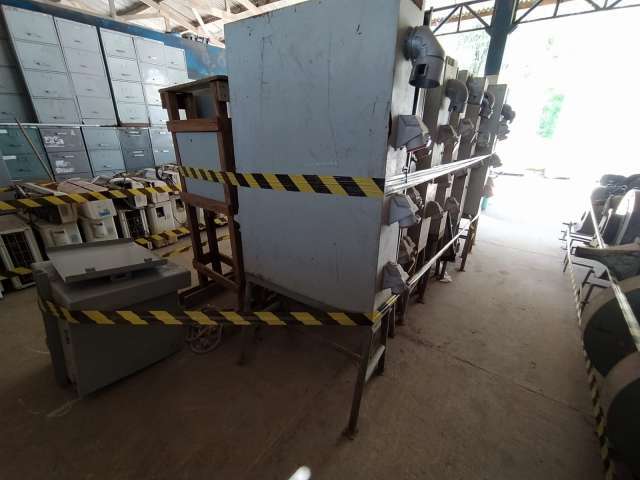 QUADROS ELÉTRICO TIPO ROBO