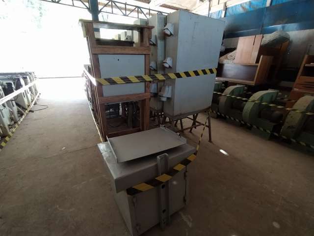 QUADROS ELÉTRICO TIPO ROBO
