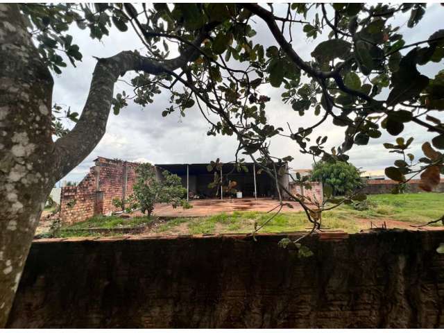 Terreno c/ 1800m² c/ barracão em Sapezal/MT