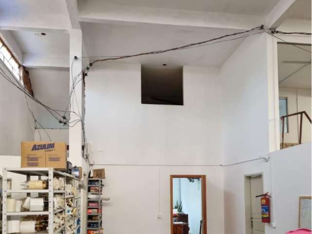 50% de imóvel coml. c/ 240m² em Várzea Grande/MT