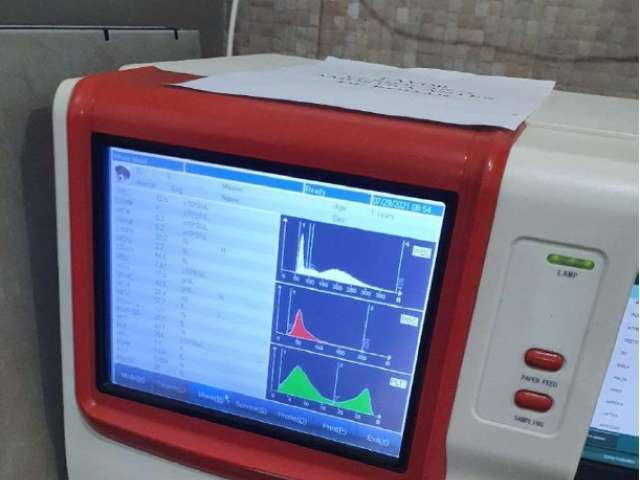Diversos itens como: monitores cardíacos, bombas de infusão, autoclave, etc