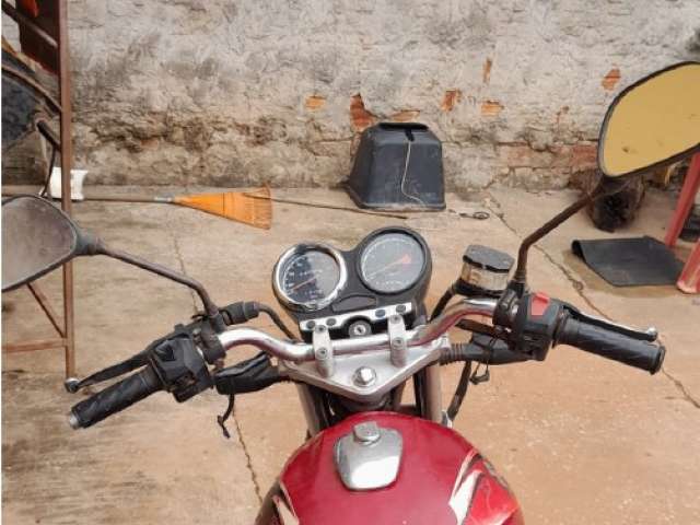 Moto Suzuki EN 125 SE, 11/12 
