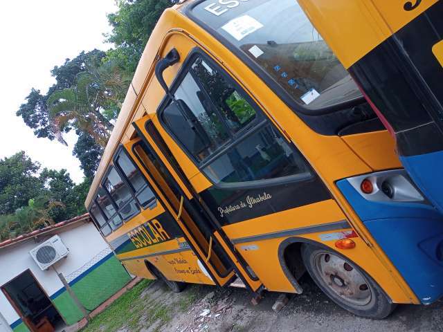 ONIBUS - AGRALE/MASCA GRMICRO E O 2011