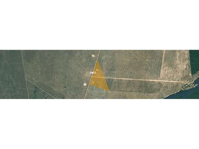 Fazenda c/ 1.294.0076 has e 434,5392 has em Araguaiana/MT