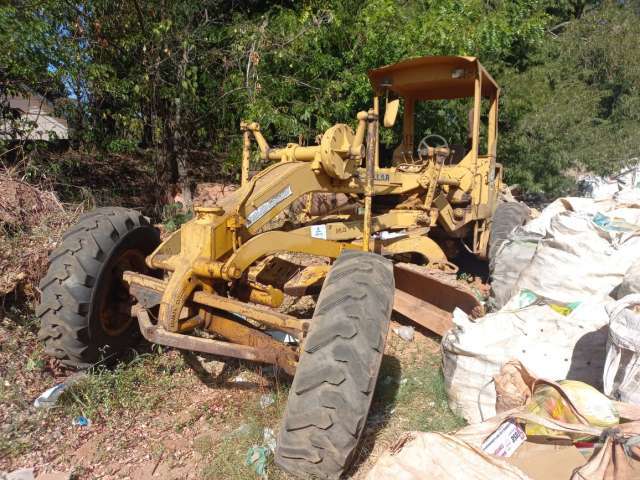 CAT/120 B3  1974 (MOTONIVELADORA)
