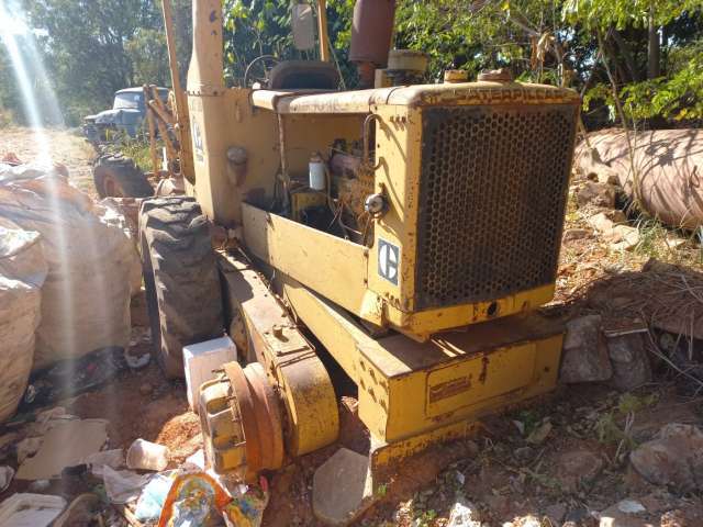 CAT/120 B3  1974 (MOTONIVELADORA)