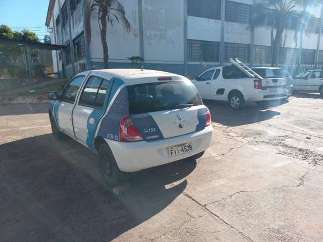 CARRO/RENAULT CLIO EXP  2016 (CARRO)