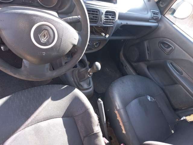 CARRO/RENAULT CLIO EXP  2016 (CARRO)