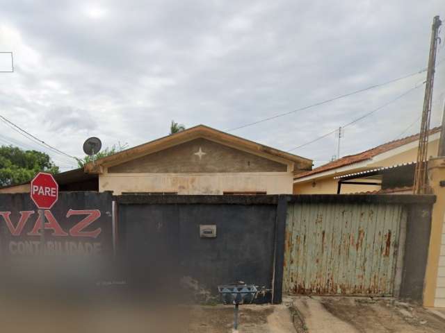 Casa c/ 86,47m² AC e 147,50m² AT em Franca/SP