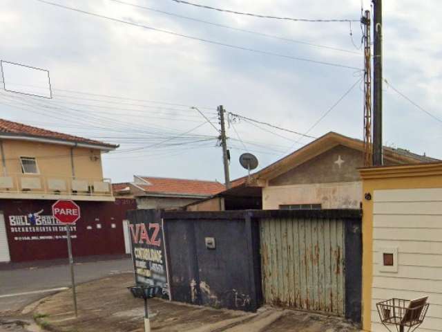 Casa c/ 86,47m² AC e 147,50m² AT em Franca/SP