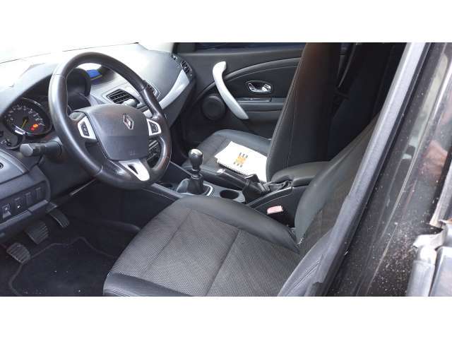 Renault/FLUENCE Sed. Dynamique 2.0 16V FLEX Mec - 2012/2013