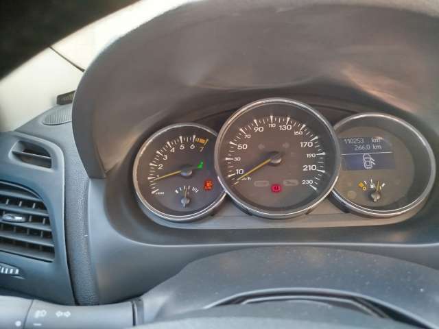 Renault/FLUENCE Sed. Dynamique 2.0 16V FLEX Mec - 2013/2014