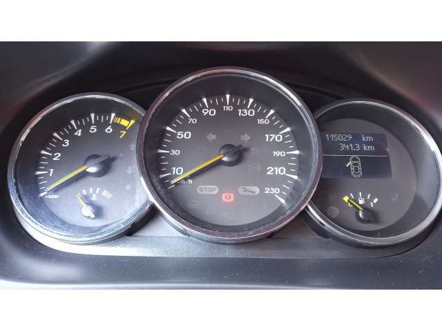 Renault/FLUENCE Sed. Dynamique 2.0 16V FLEX Mec - 2013/2014