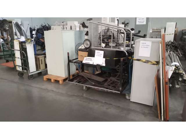 Diversos itens como: ventiladores, cadeiras, fogões industriais, etc.