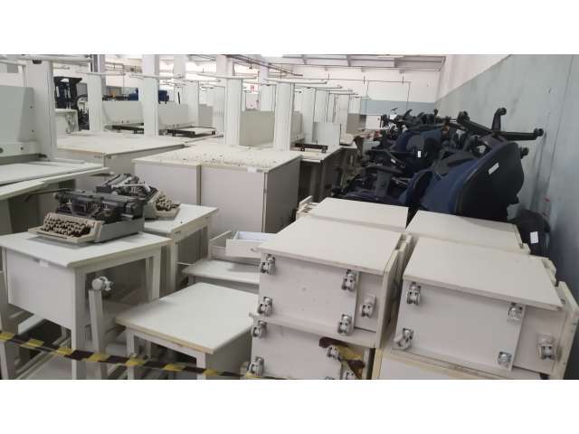 Diversos itens como: ventiladores, cadeiras, fogões industriais, etc.