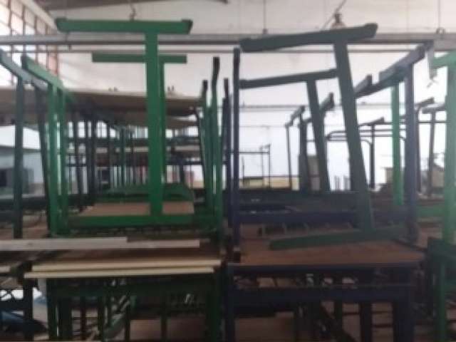 Mobiliários e equipamentos eletrônicos diversos
