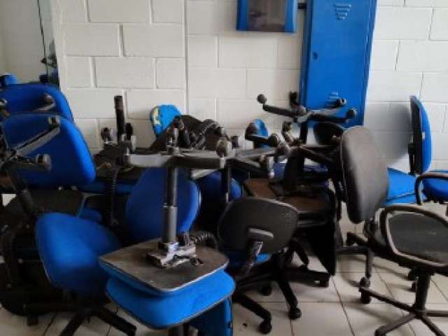 Mobiliários e equipamentos eletrônicos diversos