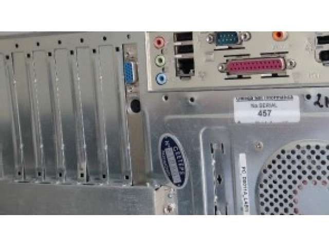 Sucata de equipamentos e mobiliários