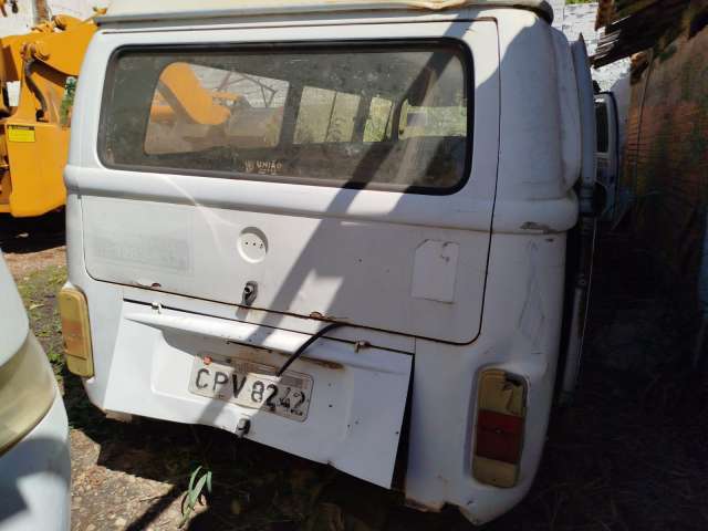 SUCATA DE VW/KOMBI, 2000