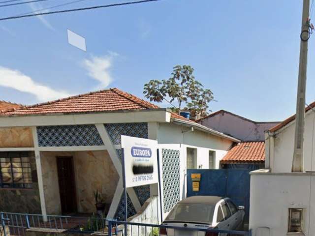 Casa res. e ponto coml. c/ 267m²AT em Guaratinguetá/SP