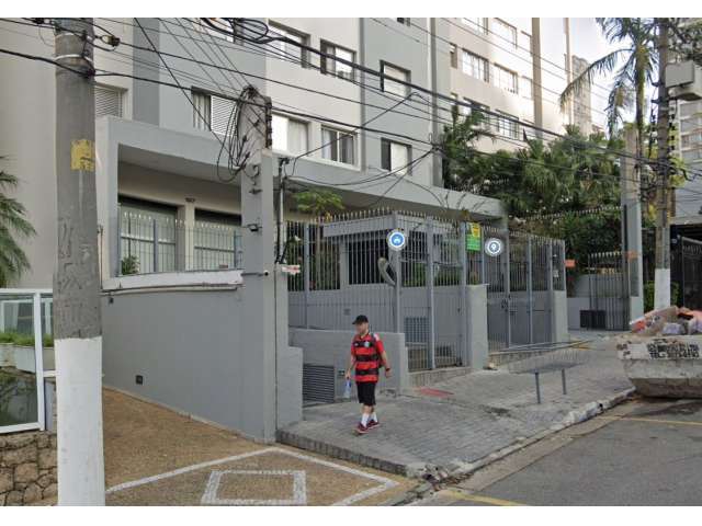 Apto c/ 84,67m² AU e 96,65m² AC em São Paulo/SP