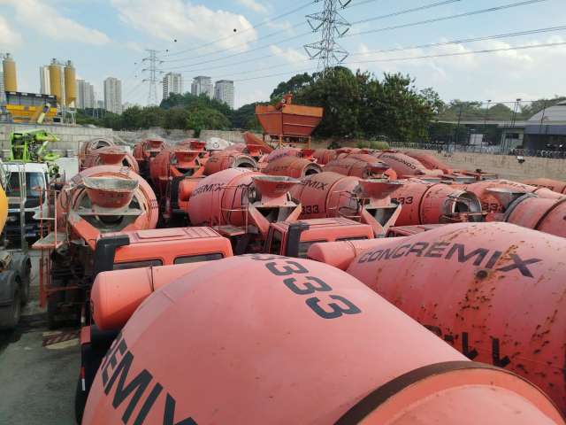 Diversos veículos em São Paulo/SP