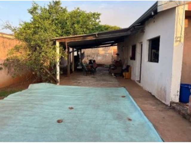 Casa c/ 43,41m² AC e 250m² AT em Mogi Guaçu/SP