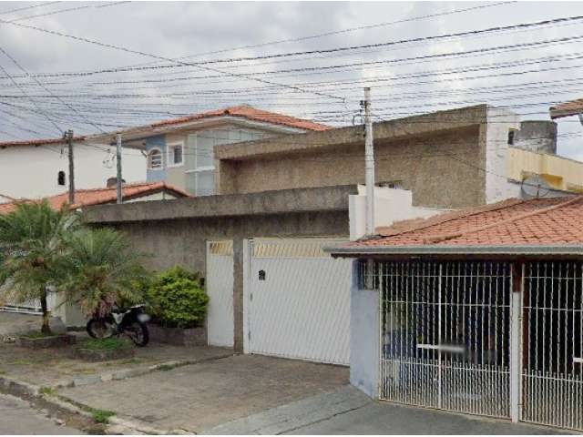Terreno c/ 300m² AT e 264,20m² AC em Guarulhos/SP
