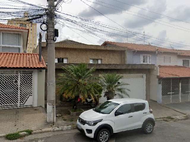 Terreno c/ 300m² AT e 264,20m² AC em Guarulhos/SP