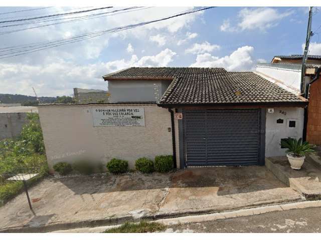 Casa c/ 250m² AT e 170,86m² AC em Bragança Paulista/SP