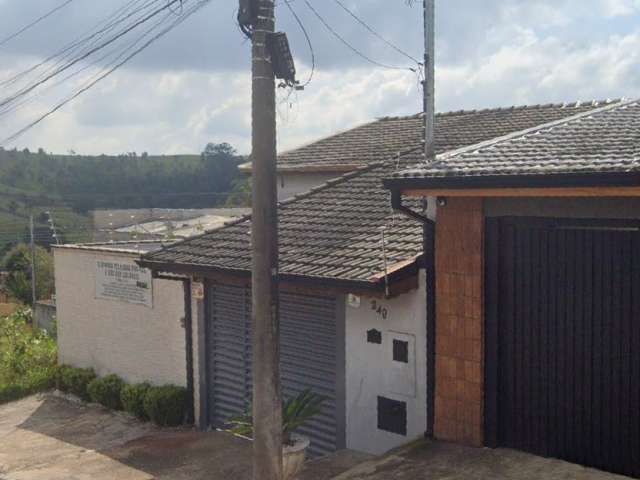 Casa c/ 250m² AT e 170,86m² AC em Bragança Paulista/SP