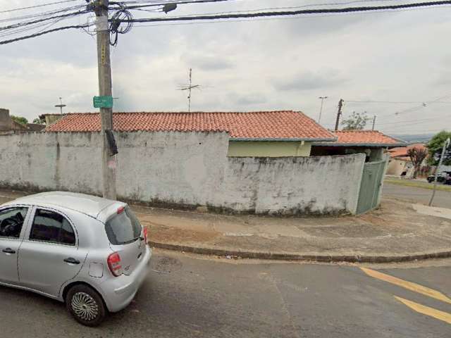 Casa c/ 258m² AT e 133,22m² AC em Indaiatuba/SP 