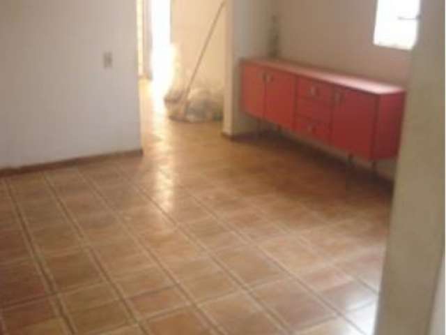 IMÓVEL COM 300M² AT EM ARAÇATUBA/SP