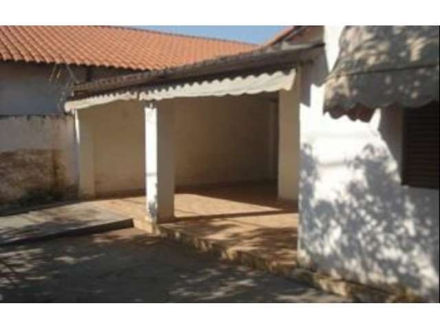 IMÓVEL COM 300M² AT EM ARAÇATUBA/SP