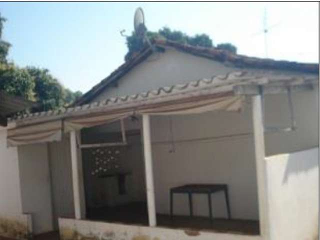 IMÓVEL COM 300M² AT EM ARAÇATUBA/SP