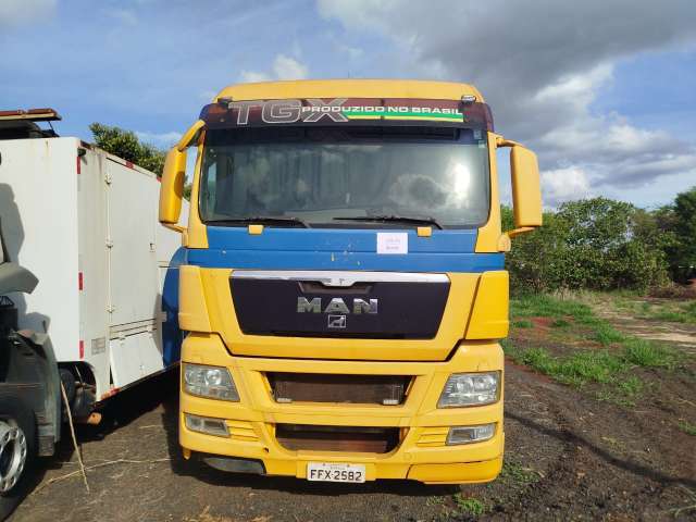 MAN/TGX 29.440 6X4 T 2012/2012 (CAMINHÃO)
