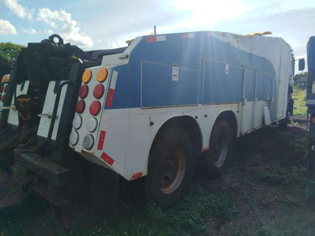 VW/31.330 CRC 6X4 2012/2013 (CAMINHÃO)