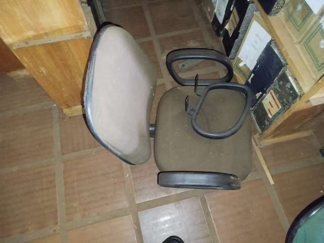 EQUIPS. DE ESCRITORIO, INFORMÁTICA, MOBILIAS E OUTROS