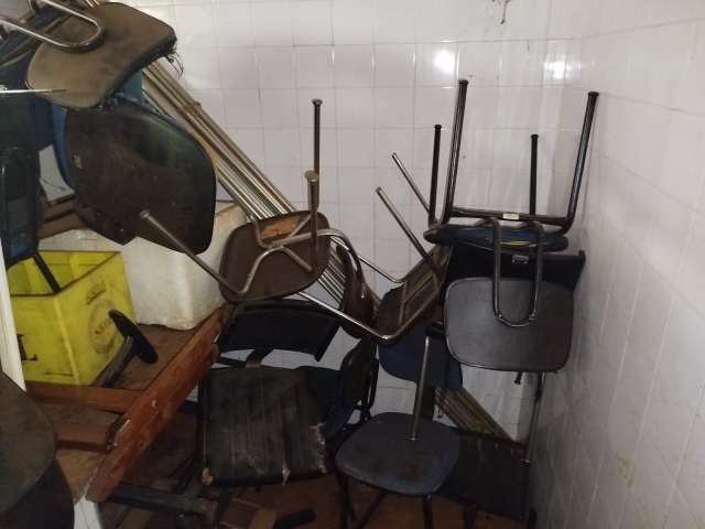 EQUIPS. DE ESCRITORIO, INFORMÁTICA, MOBILIAS E OUTROS