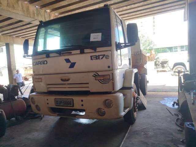 FORD/CARGO 1317 E 2008/2009 (CAMINHÃO)